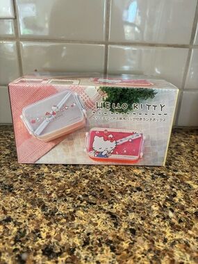 Hello Kitty bento box new
